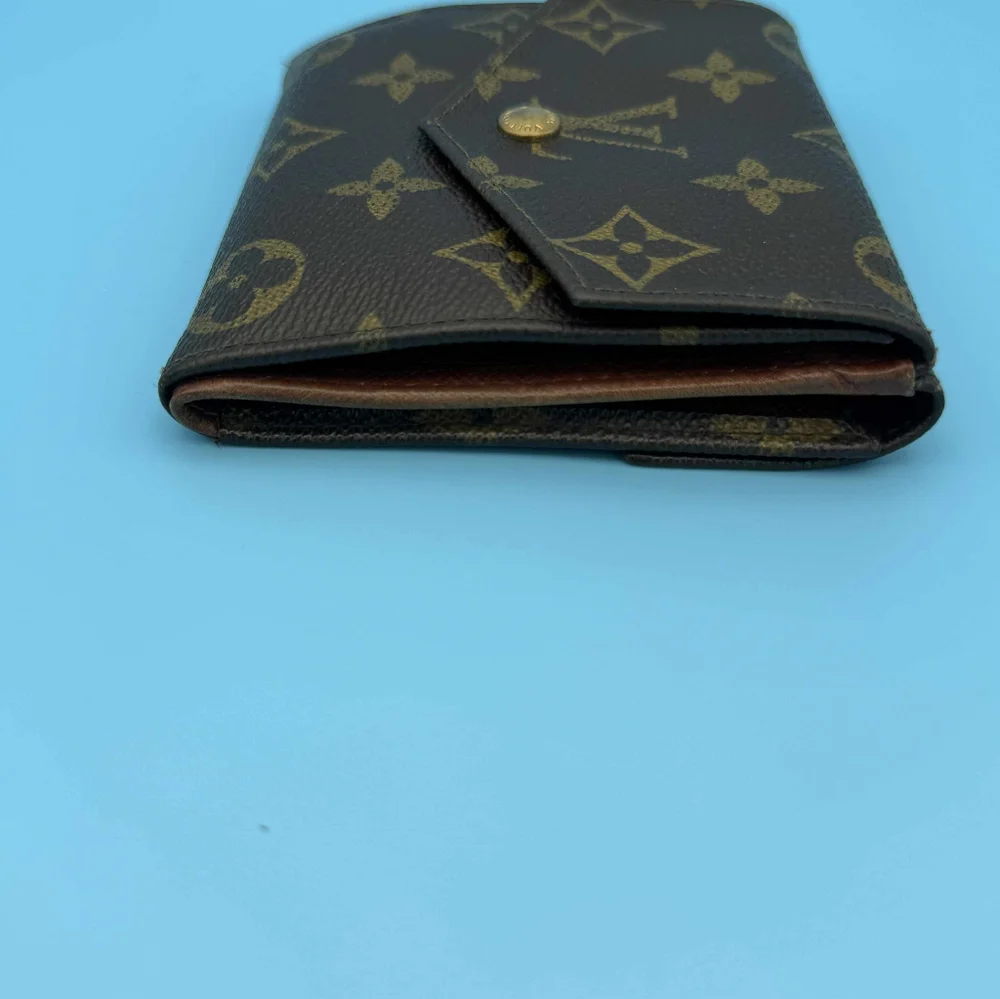 Louis Vuitton Monogram Bifold Wallet - Picture 9 of 16